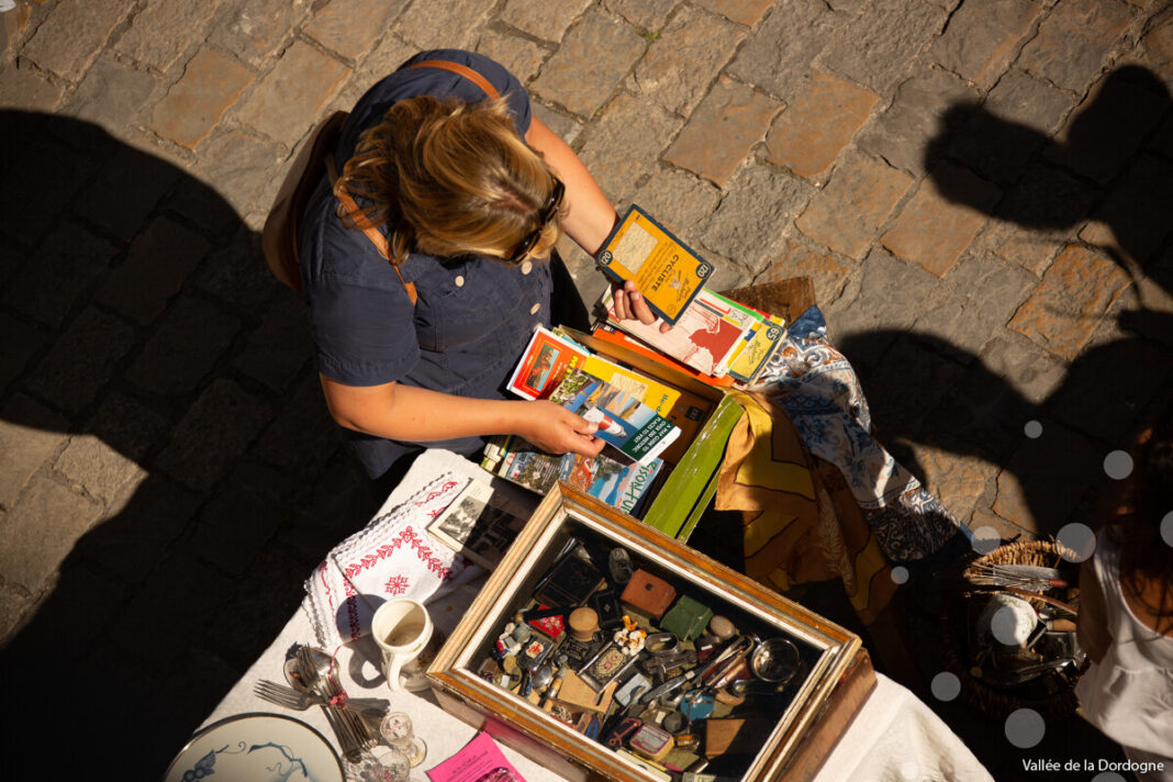 Brocante et vide grenier à Beaulieu-sur Dordogne  Beaulieu-sur-Dordogne