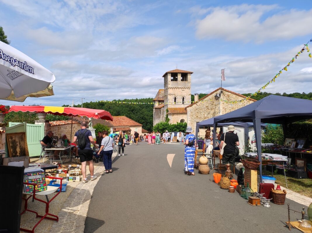 Brocante vide grenier Siorac-de-Ribérac