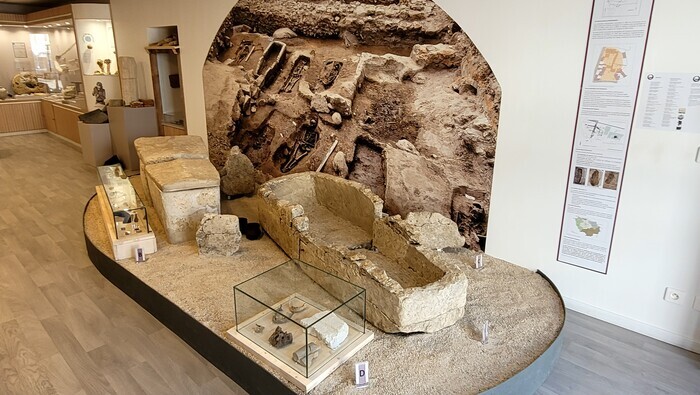 Célébrons 30 ans de recherches archéologiques à Touquin ! Société Archéologique de Touquin Touquin