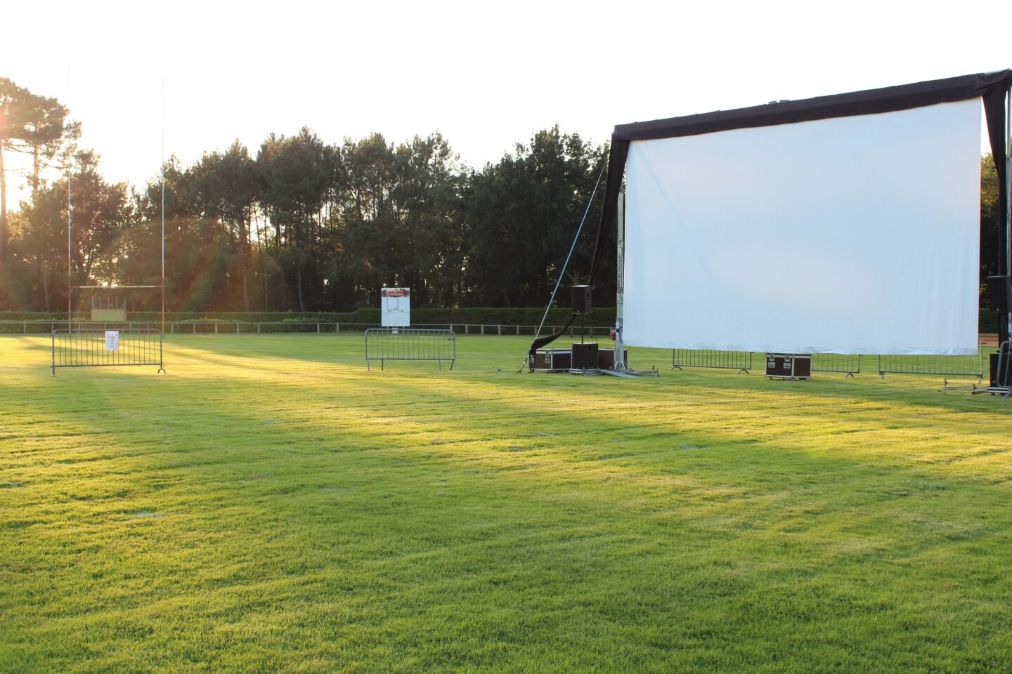 Cinéma en plein air à Ychoux Stade de Rugby Ychoux