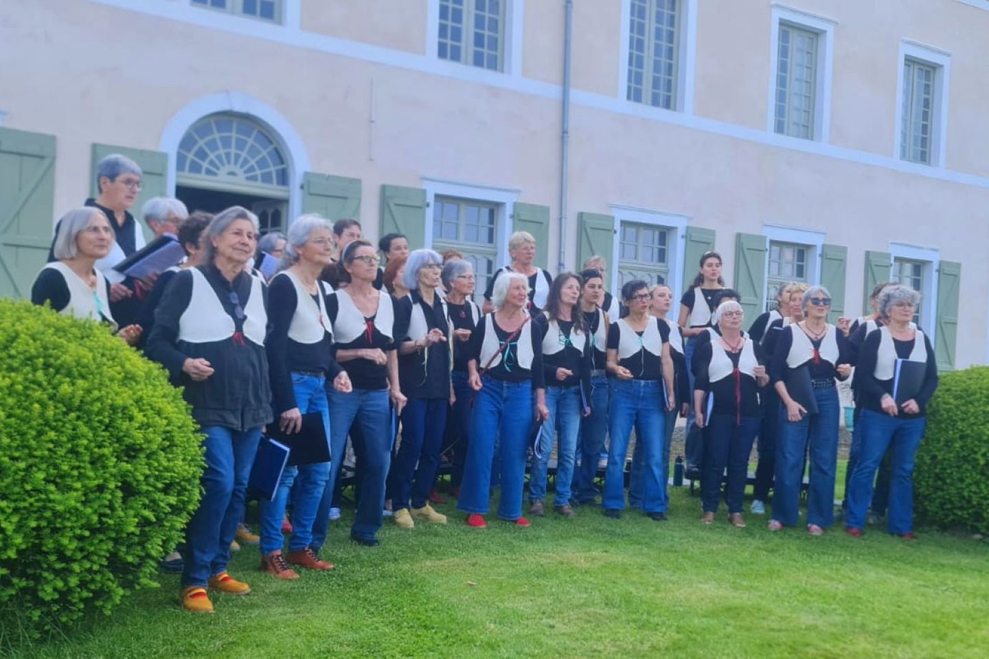 Concert du choeur de femmes Avoazegal Arsenal Navarrenx