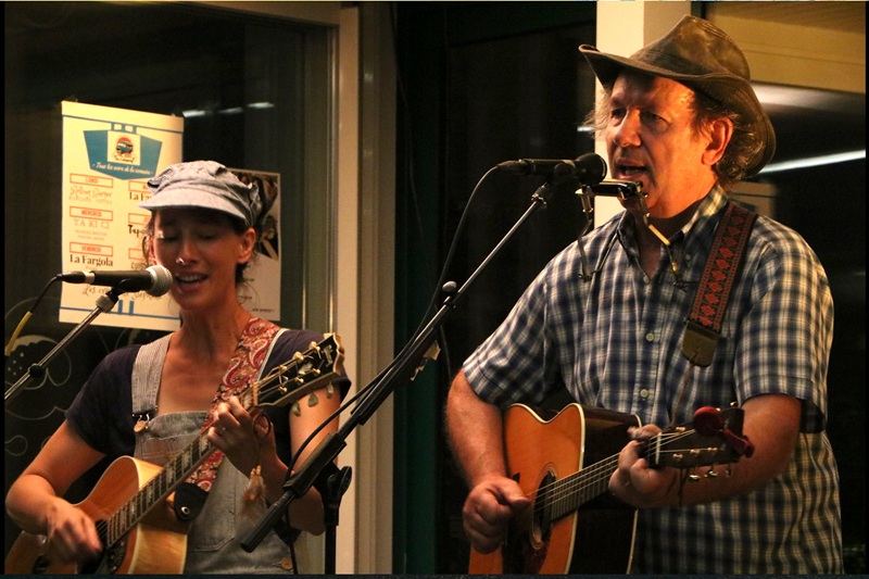 Concert live avec le duo Hoboes au Restaurant Com.D.Roy Restaurant Com D Roy Andernos-les-Bains