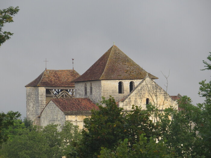 Découverte de Saint-Cybard de Cercles Église prieurale Saint-Cybard La Tour-Blanche-Cercles