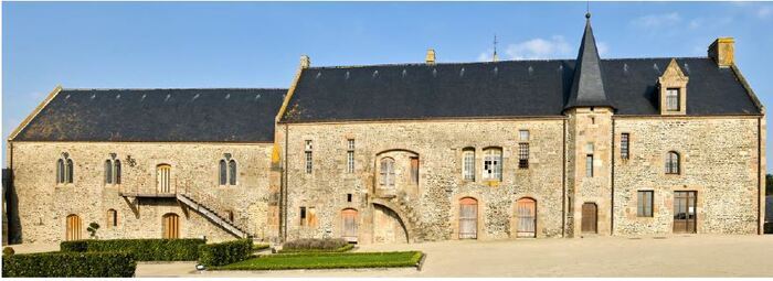 Démonstration : le Prieuré du Mont-Saint-Michel et les arts Prieuré du Mont-Saint-Michel Pontorson