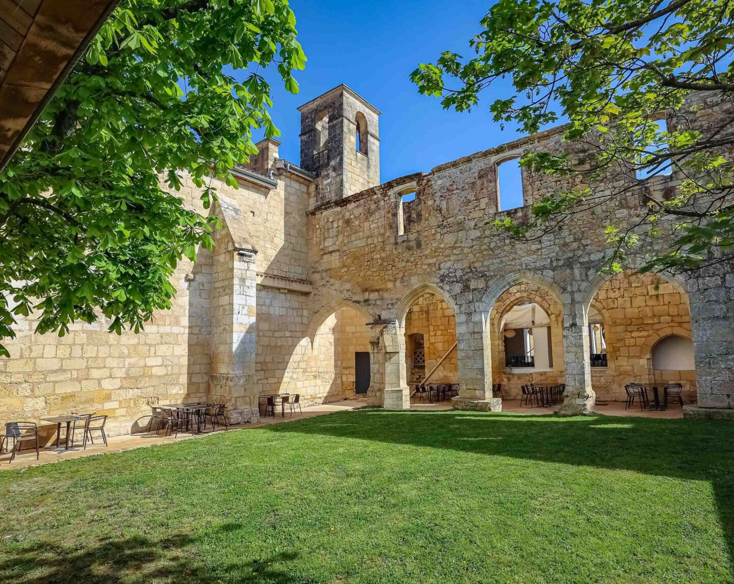 Éveil musical des sens dans les carrières aux Cordeliers Saint-Émilion