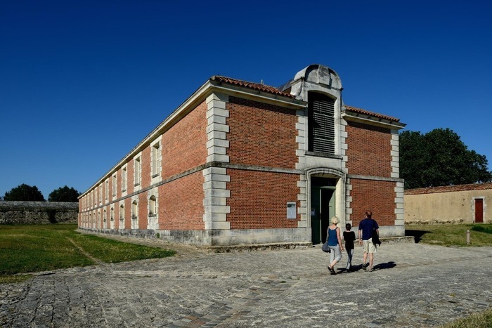 Exposition : "Brouage se la raconte !" Clos de la Halle aux Vivres Marennes-Hiers-Brouage