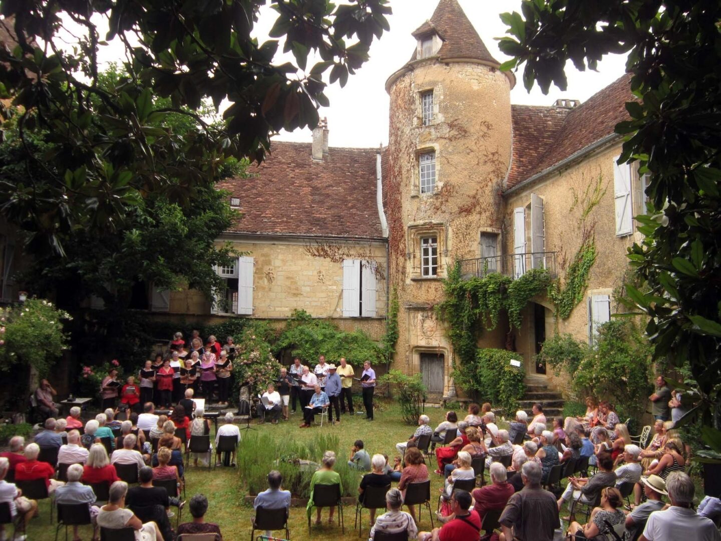 Fête de la musique à Salviac concert de la chorale Jouez et Chantez Salviac