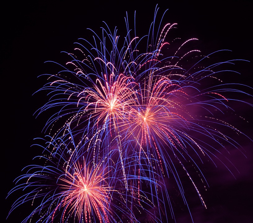 Feu d&rsquo;artifice à Saint-Pierre-Lafeuille  Saint-Pierre-Lafeuille