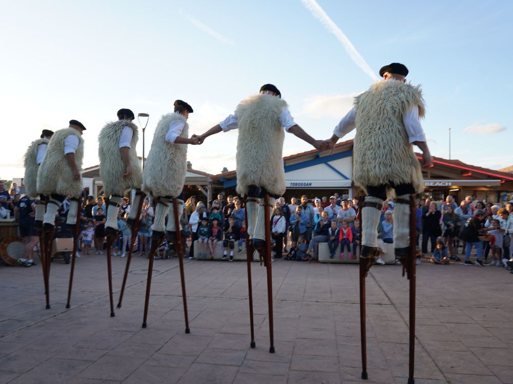Folklore landais Départ du Forum Seignosse