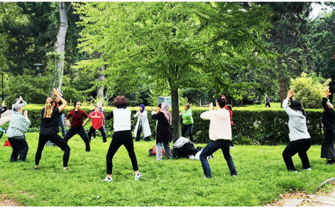 Gym douce en plein air pour les femmes – Paris 20ᵉ Jardin de la Gare de Charonne PARIS