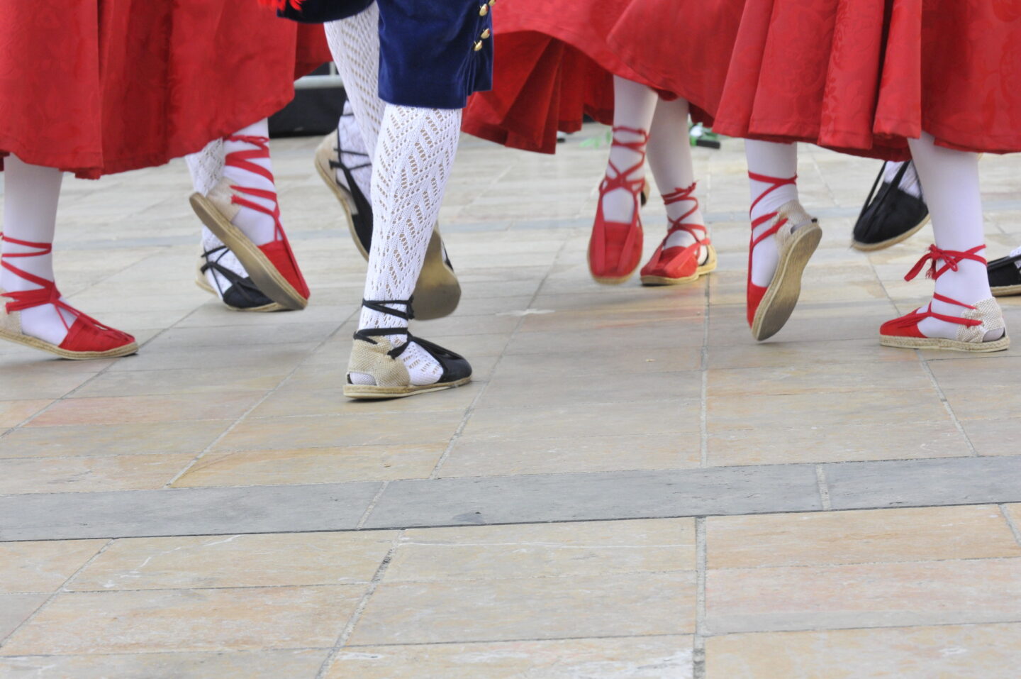 INITIATION A LA SARDANE Canet-en-Roussillon