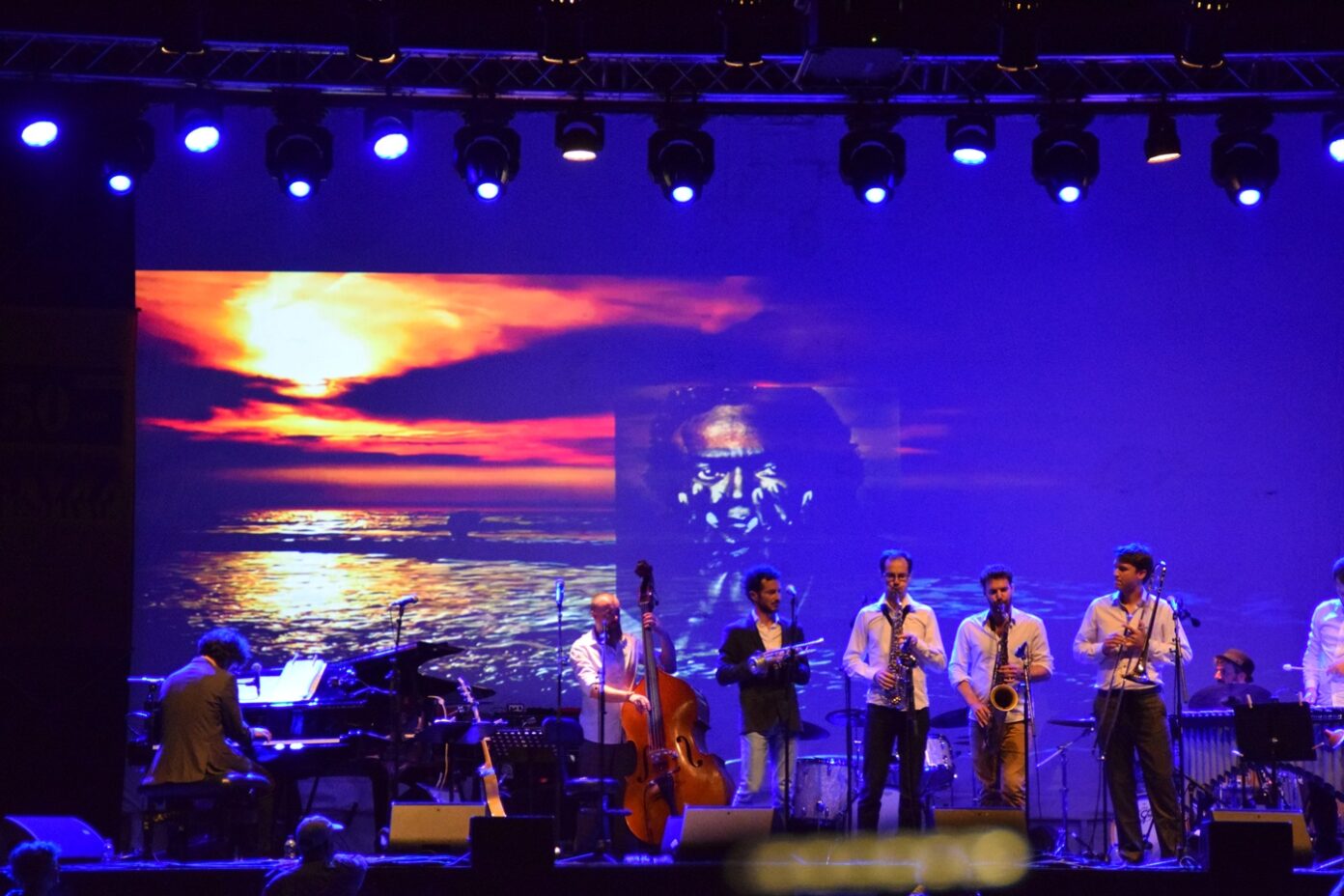 La carrière de Miles Davis en concert ! Scène du Jardin Louis David Andernos-les-Bains
