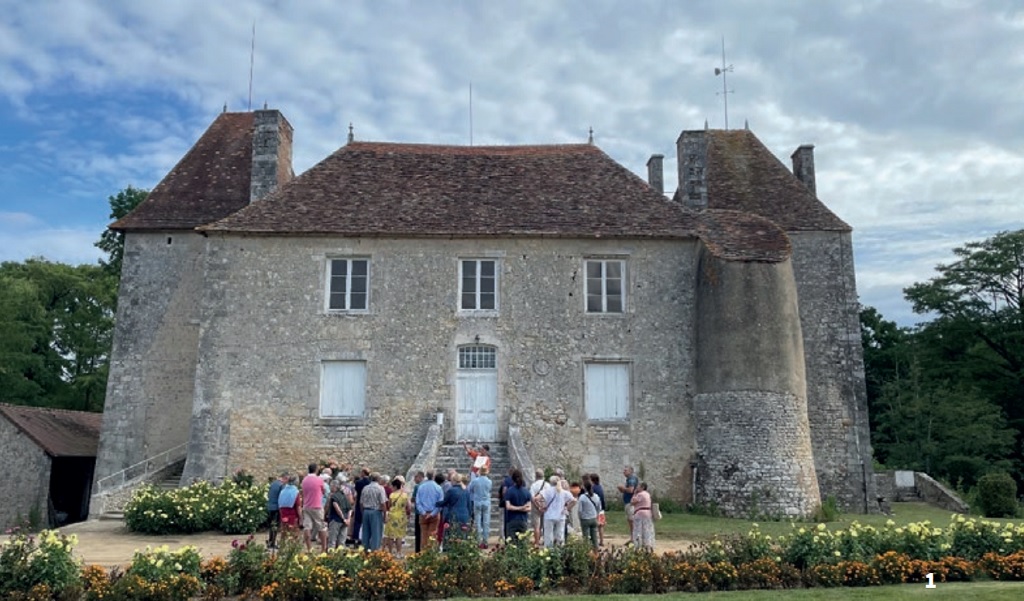 Le château du Ry-Chazerat, de l’extérieur à l’intérieur Le Ry Journet