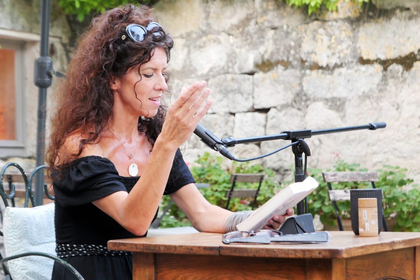 Lecture à voix nue avec Elizabeth Masse Montcuq-en-Quercy-Blanc