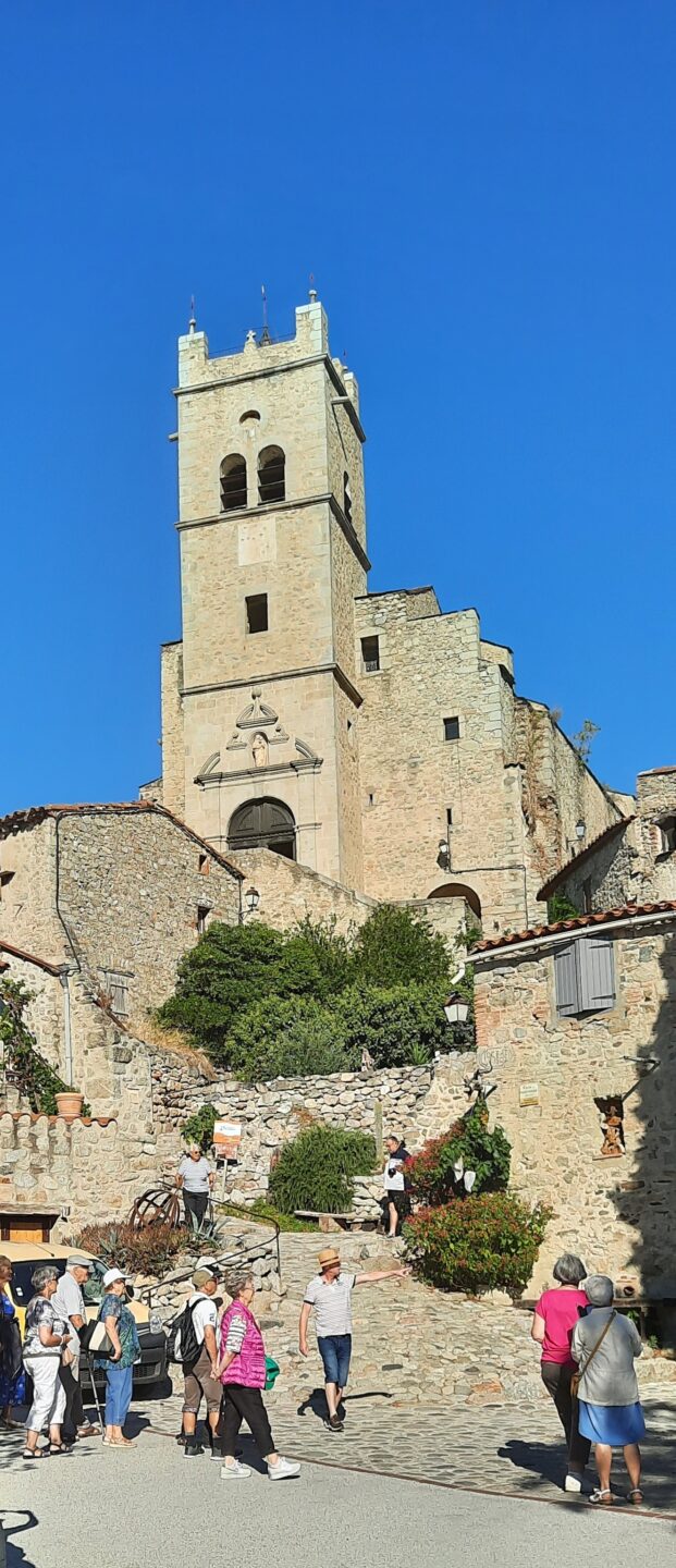 LES BALADES DU CONFLENT VISITE DU VILLAGE ET DE L’ÉGLISE D’EUS Eus