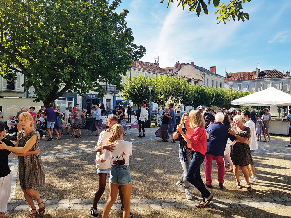 Les bals de Louis Périgueux