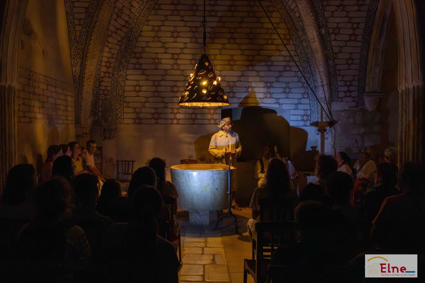 LES NUITS D’ELNE VISITE CONTEE ET MUSICALE AU CLOITRE Elne