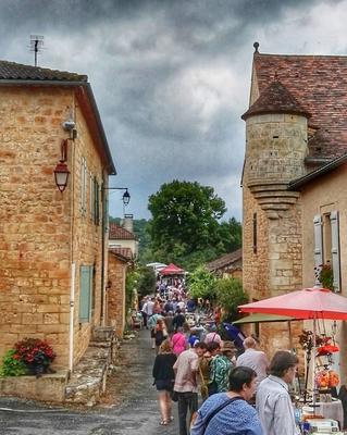 Marché aux puces et brocante à Montcabrier Montcabrier