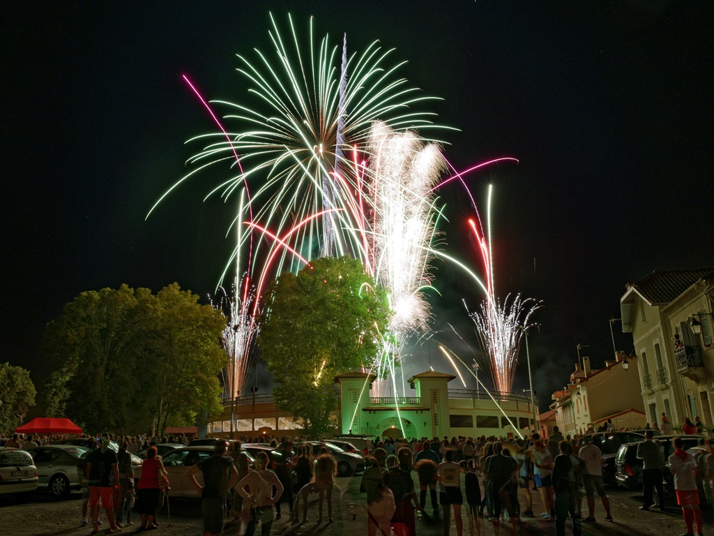 Marché, Bal et Feu d’artifice du 13 juillet Saint-Sever