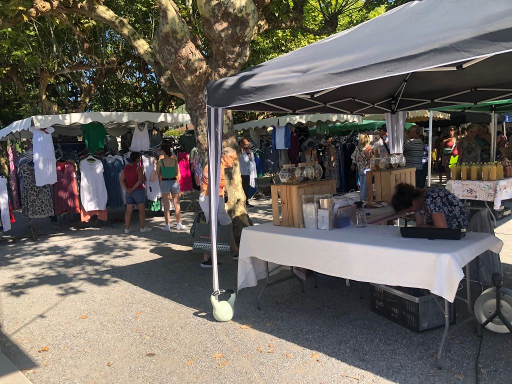 Marché traditionnel Tosse
