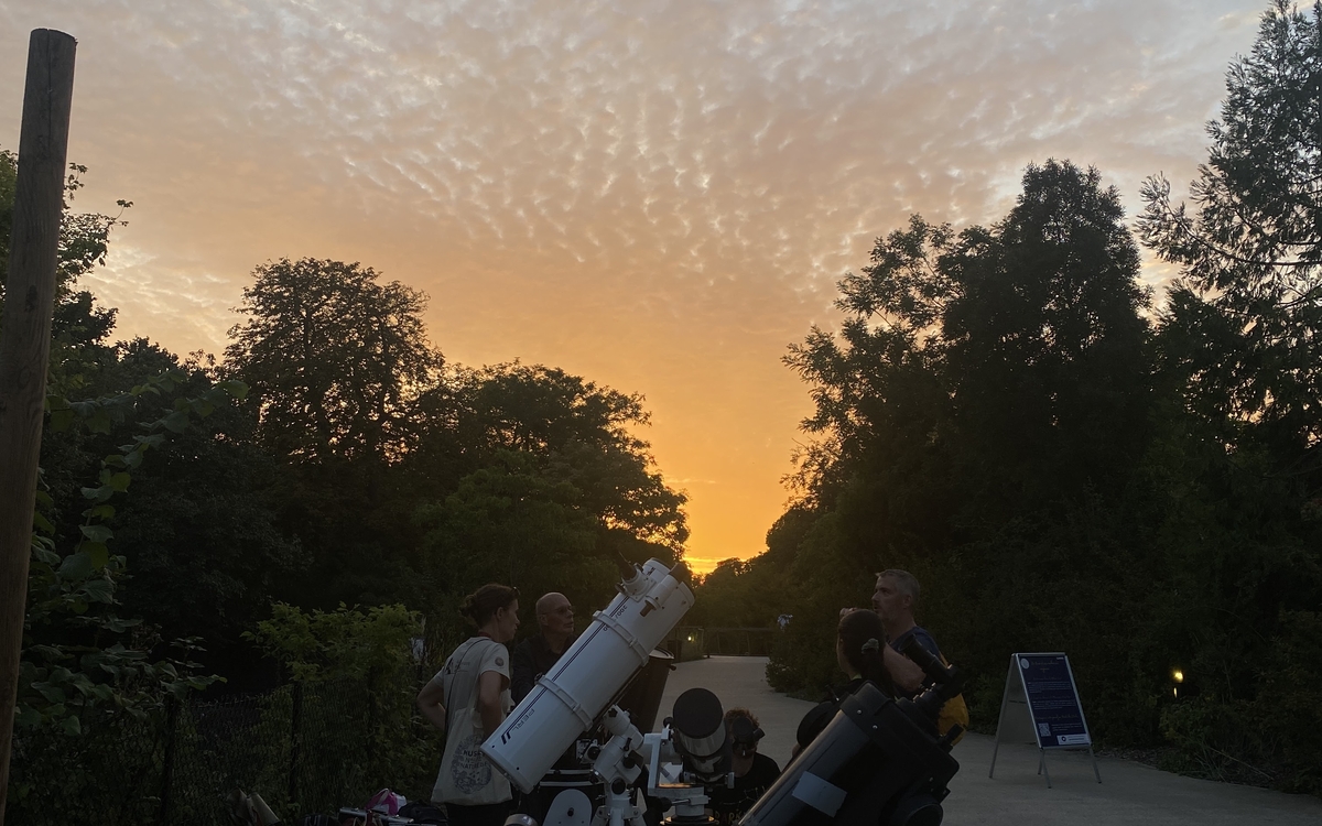 Paris sous les étoiles : 22 soirées gratuites d’observation du ciel Jardin des Grands Explorateurs Marco Polo et Cavelier de la Salle Paris