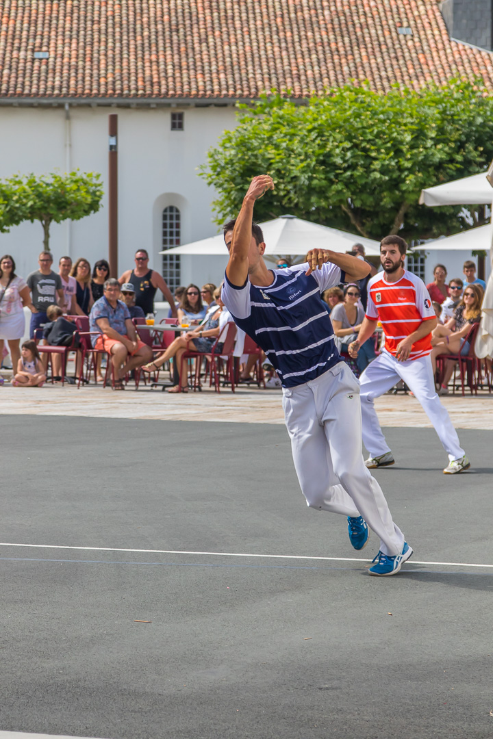 Partie de pelote basque à main nue Place Sauveur Atchoarena Bidart