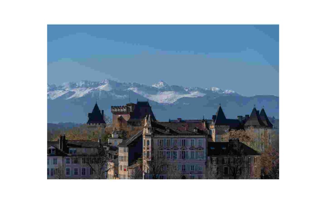 Pau médiévale Place Royale Pau