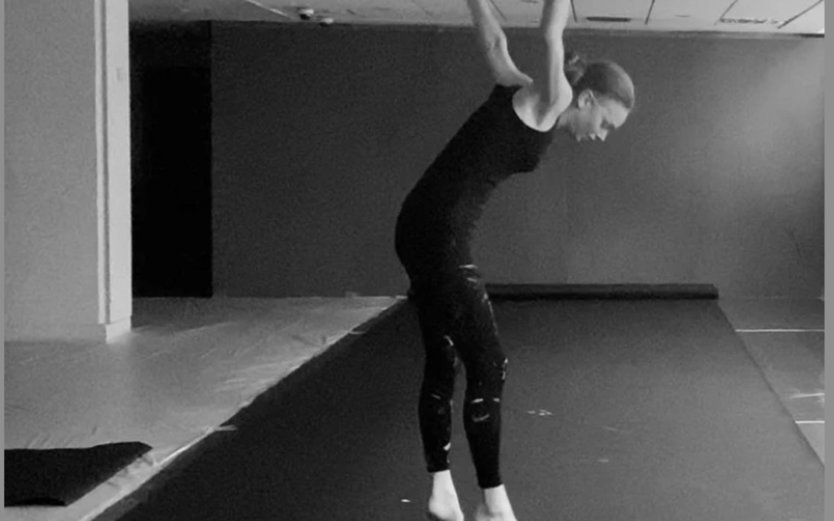 Performance dansée d’Alice Anderson « Healing Session » MAC VAL – Musée d’art contemporain du Val-de-Marne Vitry-sur Seine
