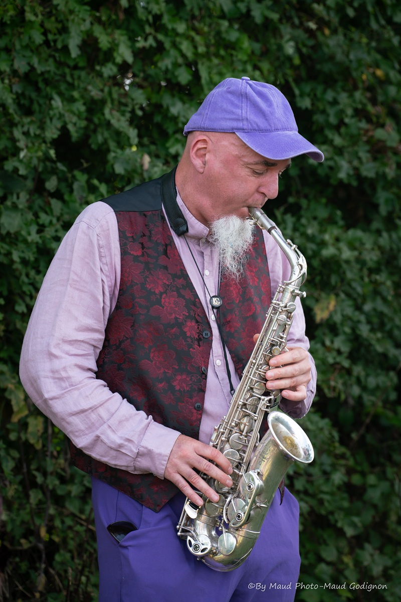 RDV du Bocage Balade botanique et musicale Bar associatif L’Ecurie Genêts