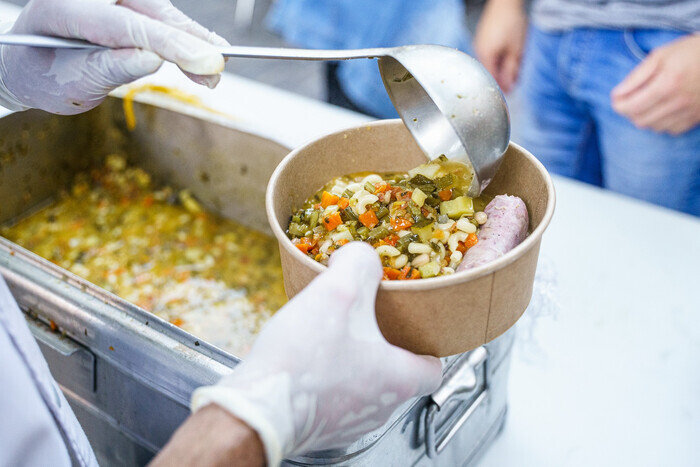 Repas Musical : Soupe au pistou, place du Marché, Draguignan
