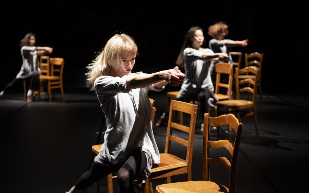 « Rosas danst Rosas » de Anne Teresa De Keersmaeker / Rosas Chaillot – Théâtre national de la Danse Paris