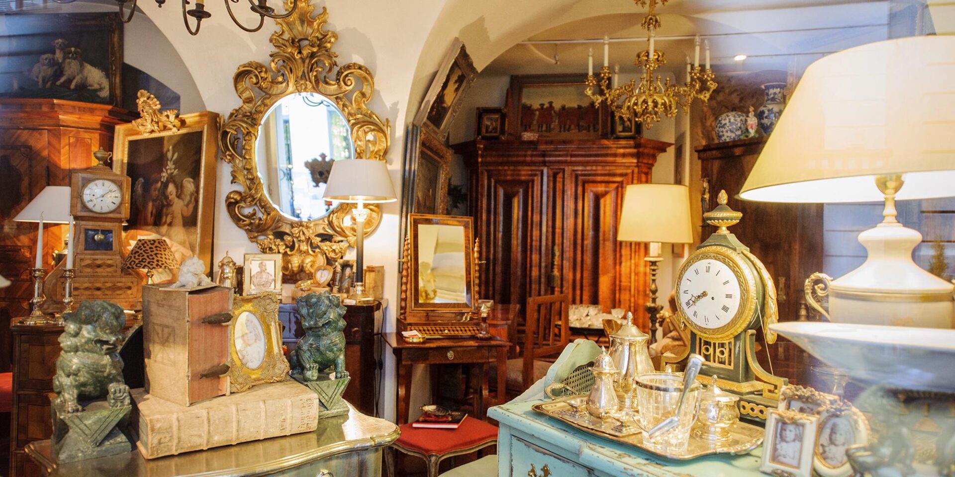 SALON DES ANTIQUAIRES  Les Angles