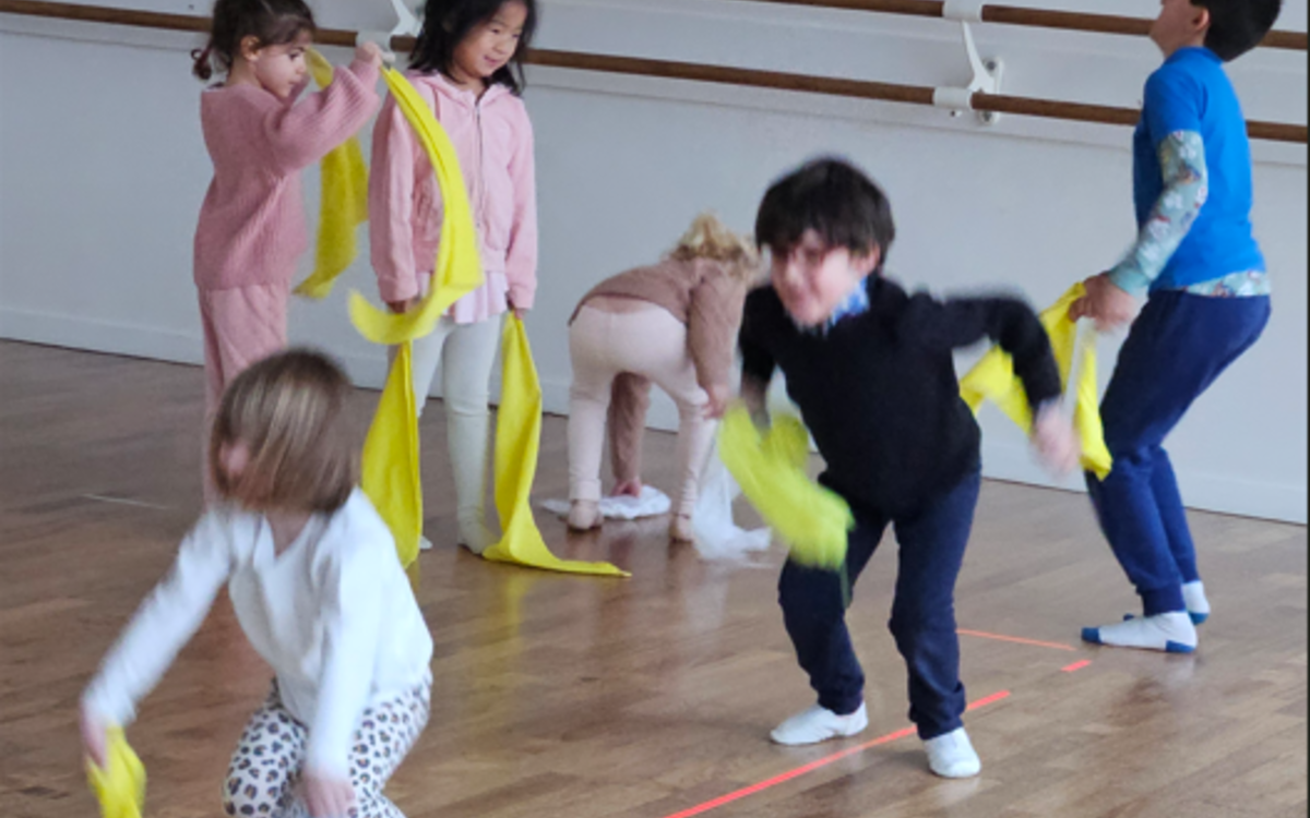 Stage croisé Eveil au théâtre et Eveil corporel 3-4 ans Centre Paris Anim’ Point du Jour PARIS