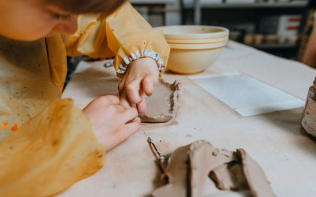 Stage Modelage « instruments de musique en argile » 7-10 ans Centre Paris Anim&rsquo; Point du Jour PARIS