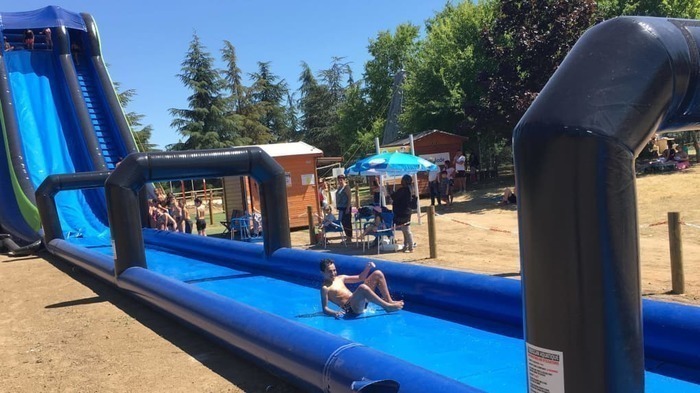 Toboggan aquatique géant, réservation en ligne Rue Aliénor d&rsquo;Aquitaine – Châtellerault