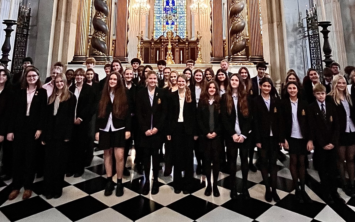 Un concert de musique chorale sacrée donné par la chorale de l’école Emanuel Église Notre-Dame des Blancs-Manteaux Paris