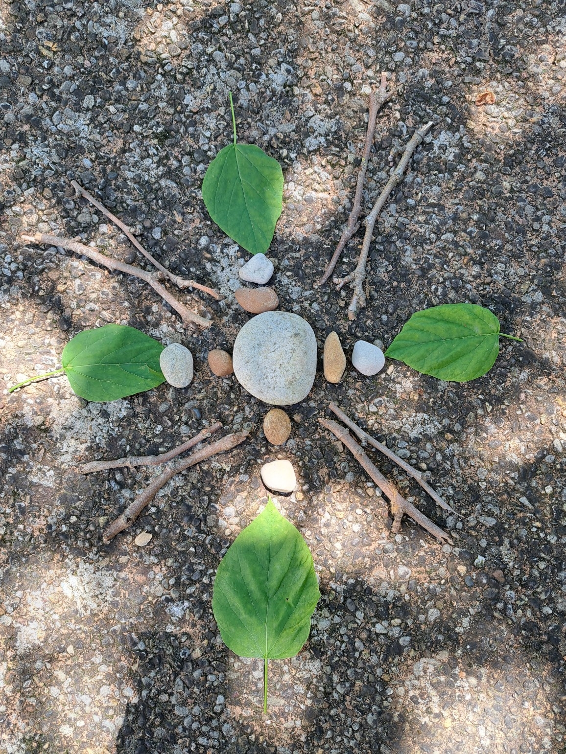 Un moment éphémère land-art enfants 98 Rue Pierre François Guillon Romanèche-Thorins 2026-07-16