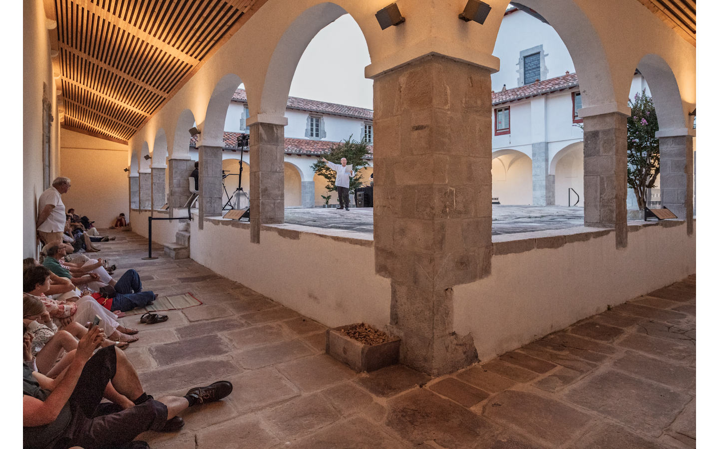 Veillée contée Echos de femmes Cloître de l’ancien couvent des Récollet Ciboure