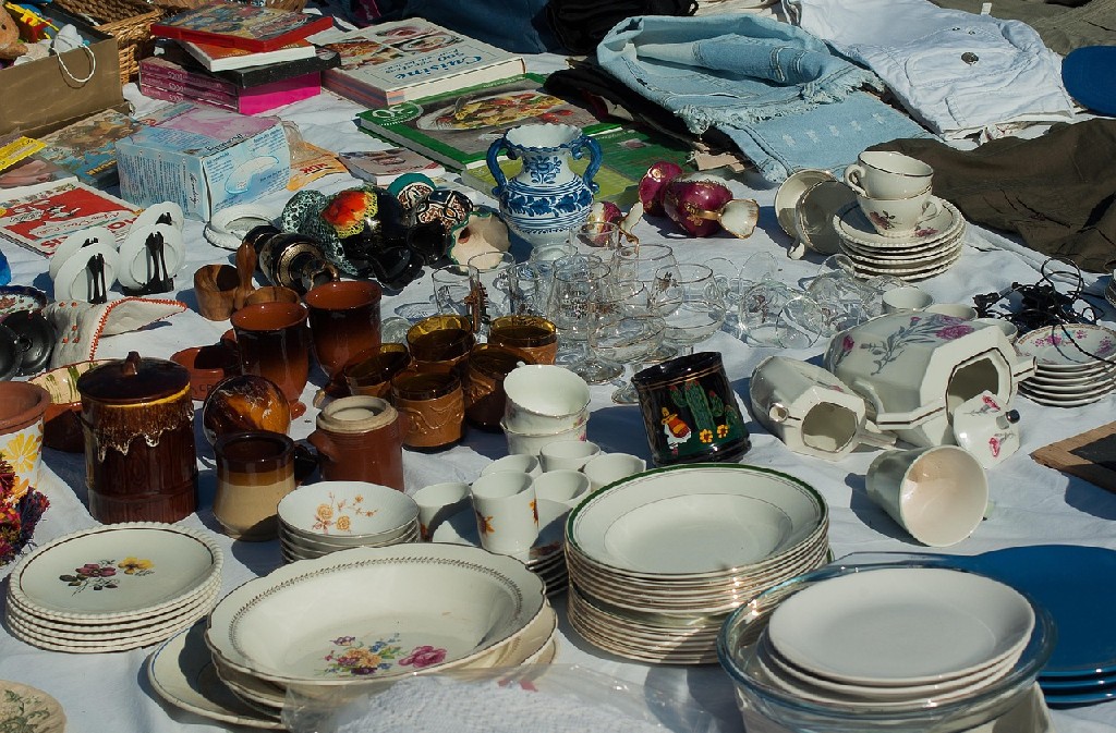 Vide grenier de Couze Saint Front Couze-et-Saint-Front
