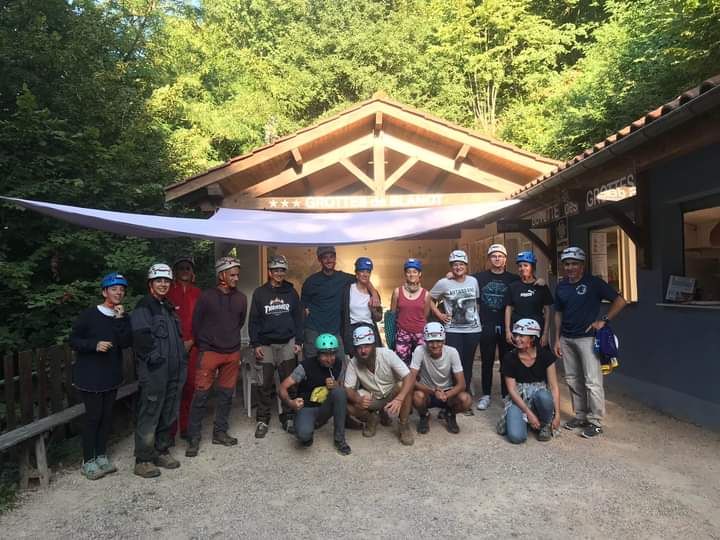 Visite ambiance spéléo Les Grottes Blanot