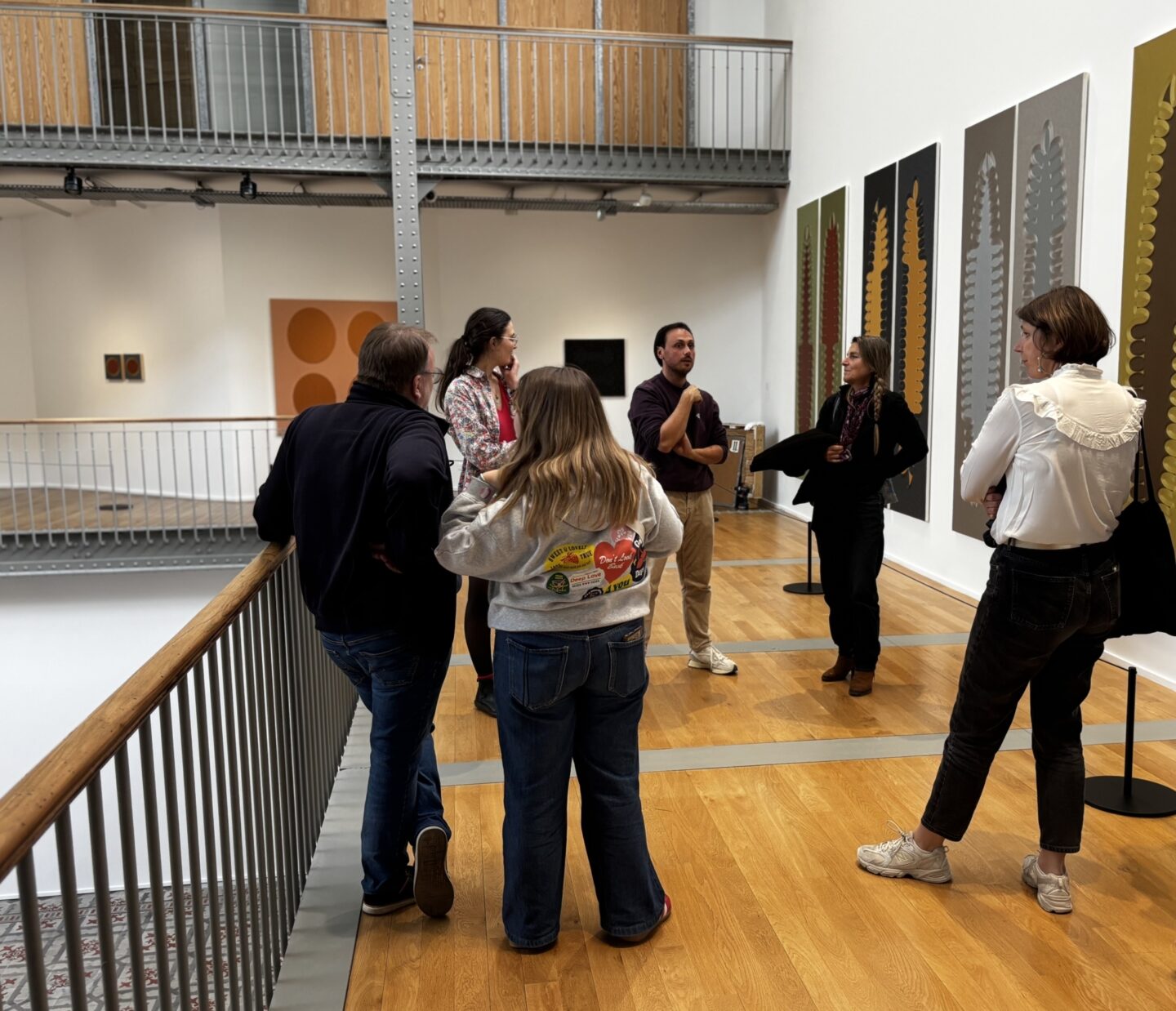 Visite de l&rsquo;exposition Sans contrefaçon — Anatomie d&rsquo;un vêtement en Langue des Signes Française Frac-Artothèque Nouvelle-Aquitaine Limoges