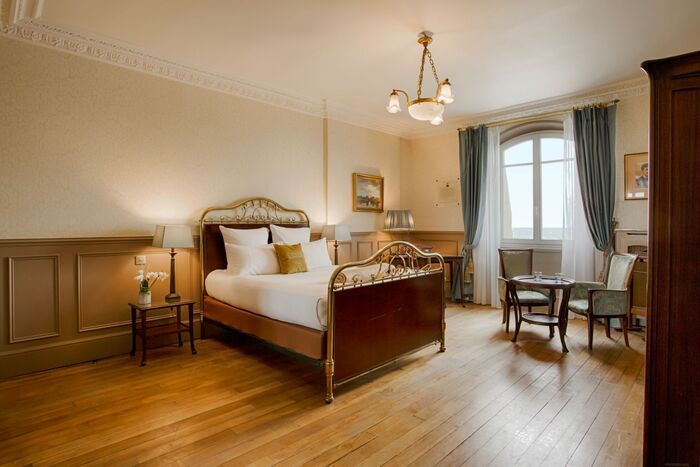 Visite guidée de la chambre Marcel Proust Grand Hôtel Cabourg