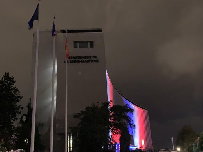 Visite guidée de l'Hôtel du Département Pôle archives contemporaines - Tour des archives Rouen
