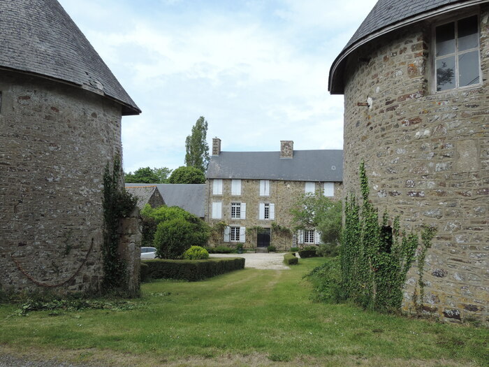 Visite guidée du manoir de Potrel Impasse de Potrel 50530 Dragey-Ronthon Dragey-Ronthon