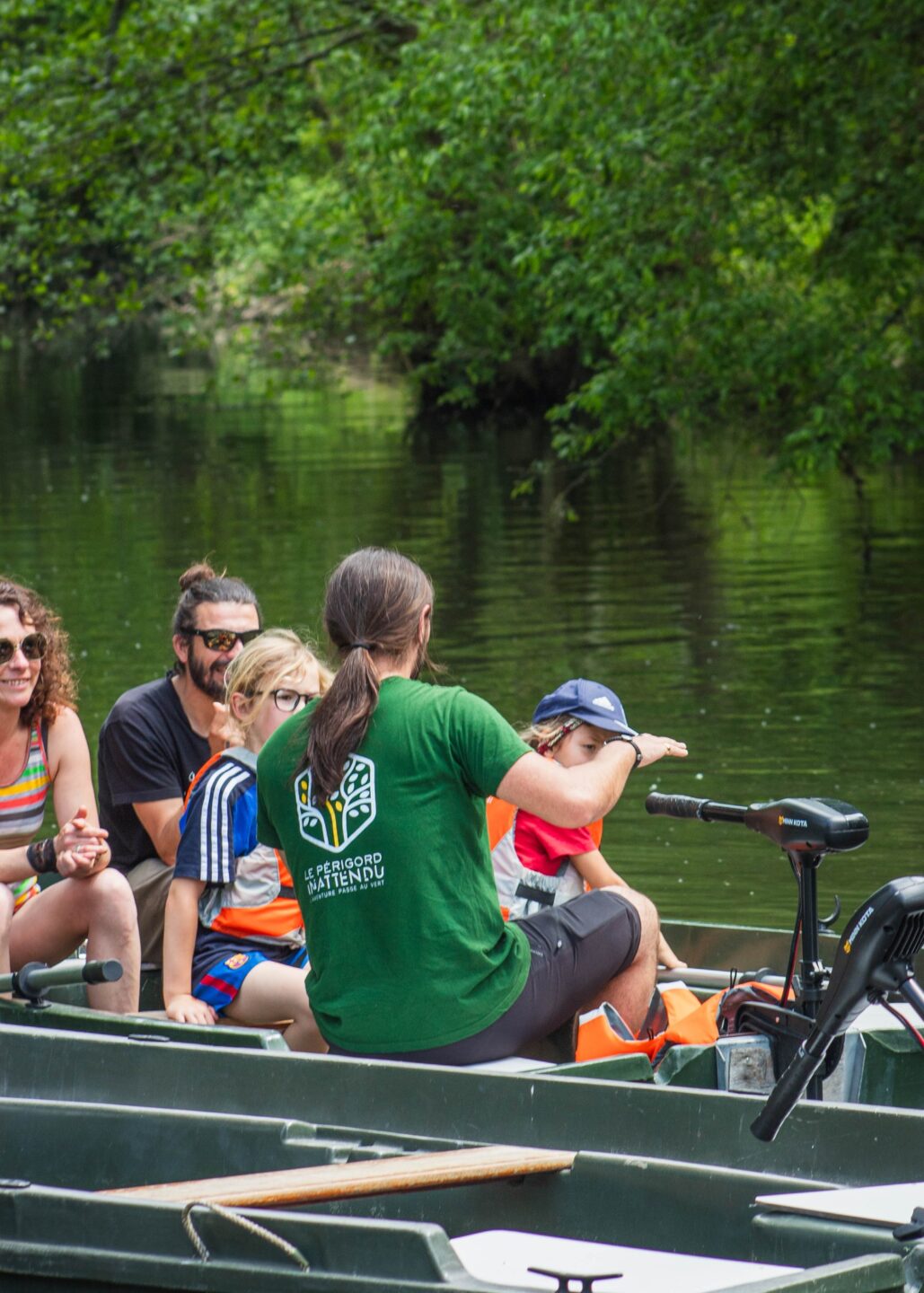 Visite guidée en Barque sur la Dronne  Montagrier