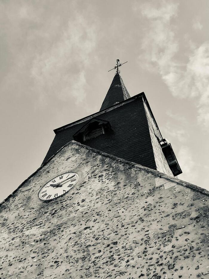 Visite libre de l'église Église de Saint-Mards-de-Fresne (Le Bourg) Saint-Mards-de-Fresne