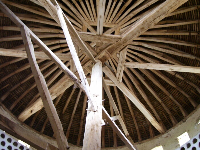 Visite libre du pigeonnier à dénichoir mobile du château du Mesnil-Voysin à Bouray sur Juine, Château du Mesnil Voysin, Bouray-sur-Juine