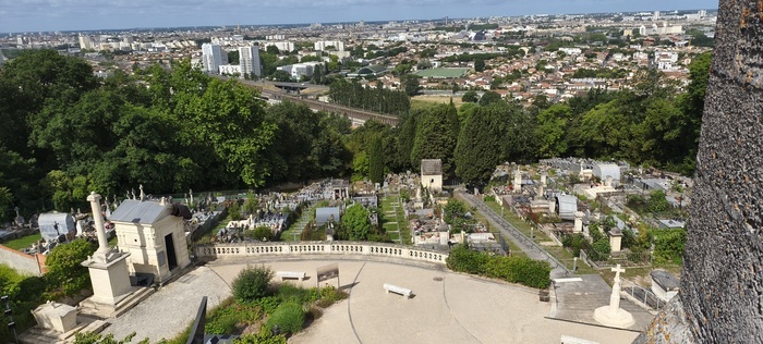 À la découverte du cimetière Saint-Romain Cimetière Saint-Romain Cenon