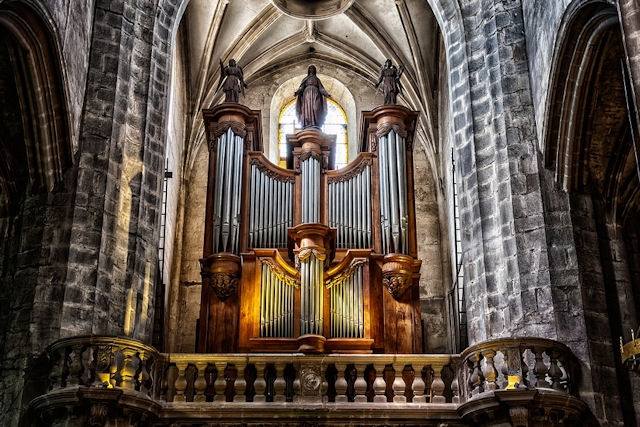 Accompagnement musical de la messe (10h30) et pièces d’orgue suivies du concert exceptionnel (12h30)- 9 siècles d’Art choral Tourtoirac