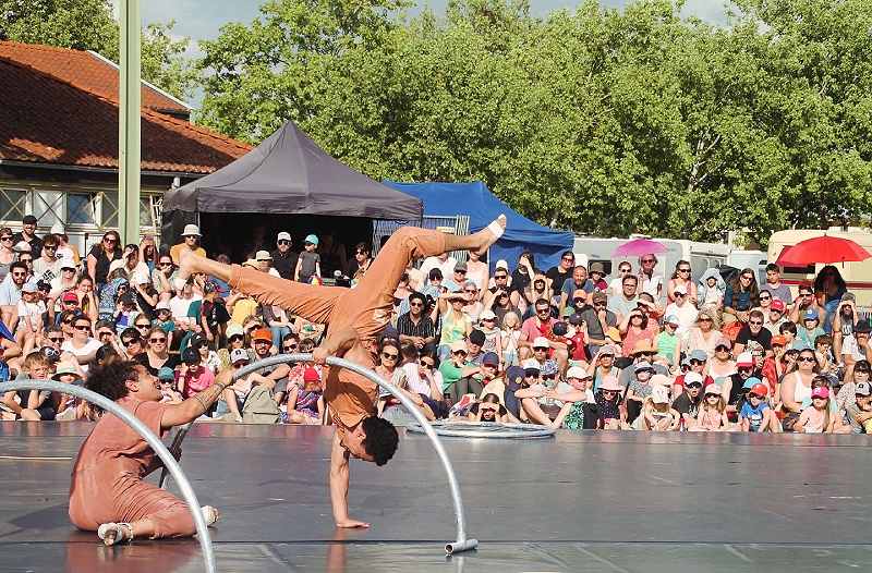 Agathe fait son cirque Festival de cirque Chaumont